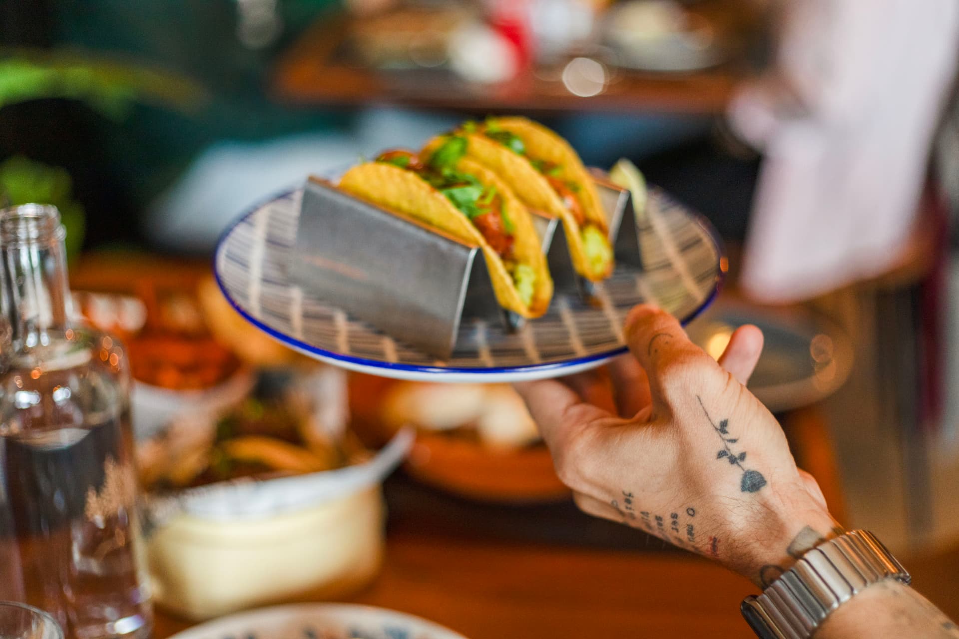 Tacos servidos à mesa no Coral